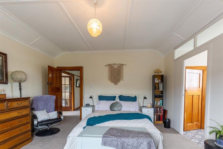 Photo of property in 17 Rhodes Street, Waimate, 7924