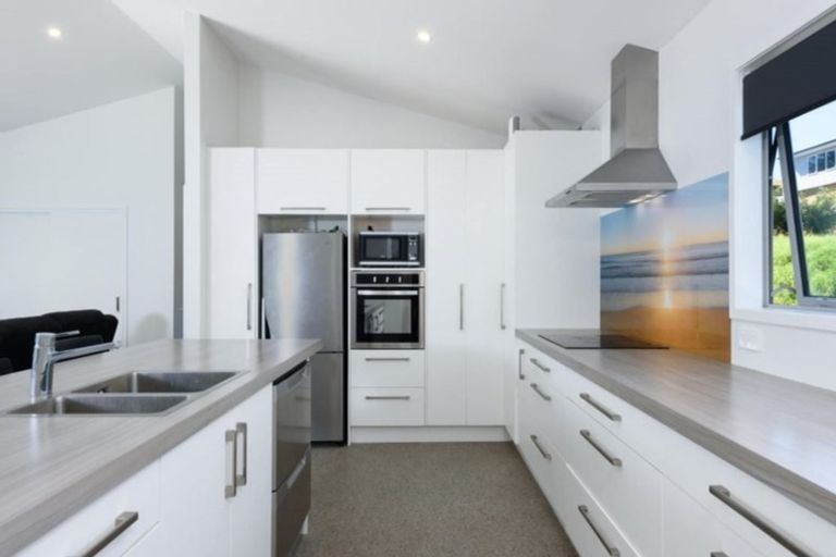 Photo of property in 1321b Papamoa Beach Road, Papamoa Beach, Papamoa, 3118