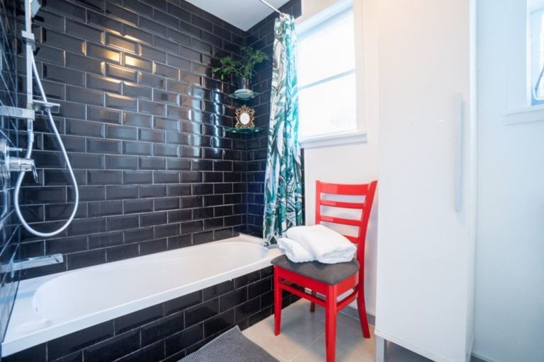 Photo of property in 199a Vogel Street, Roslyn, Palmerston North, 4414