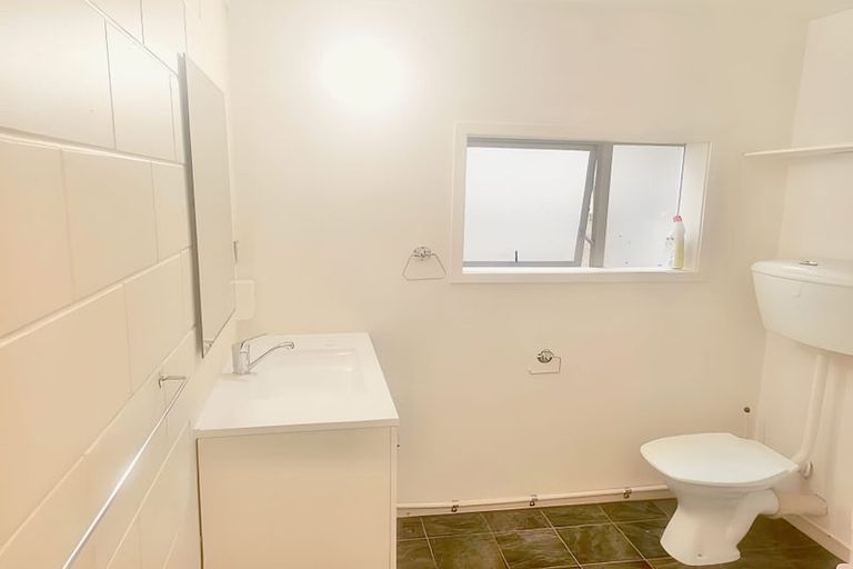 Photo of property in 14 Tatyana Place, Massey, Auckland, 0614