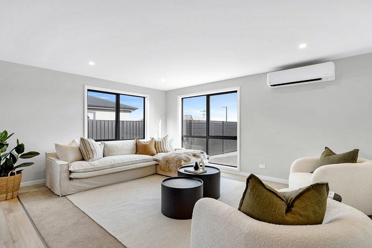 Photo of property in 6/102 Eriksen Road, Te Awa, Napier, 4110