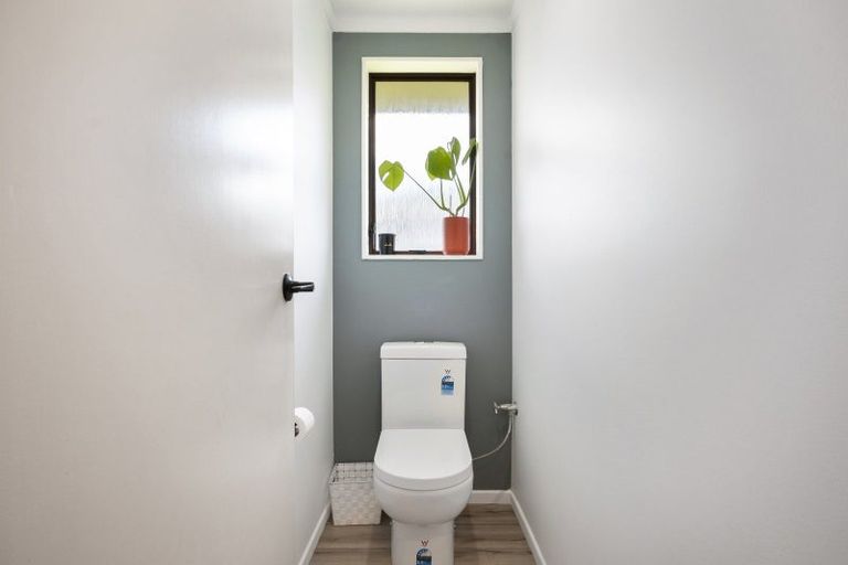 Photo of property in 6 Rangeview Place, Feilding, 4702