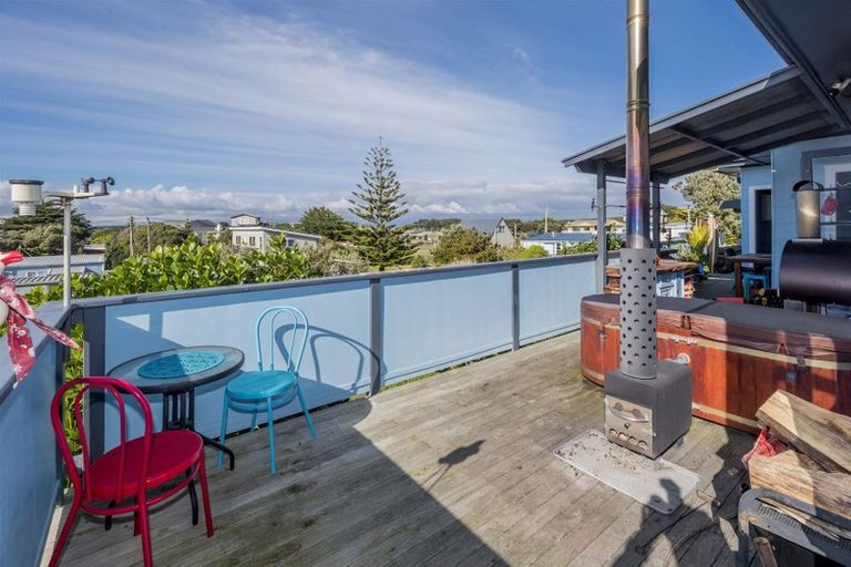 Photo of property in 27a Nelson Street, Foxton Beach, Foxton, 4815