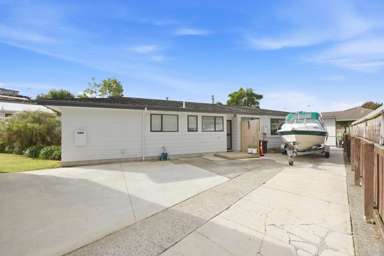 Photo of property in 27 Sylvania Drive, Matua, Tauranga, 3110