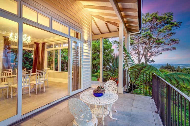 Photo of property in 291 Forest Hill Road, Waiatarua, Auckland, 0612