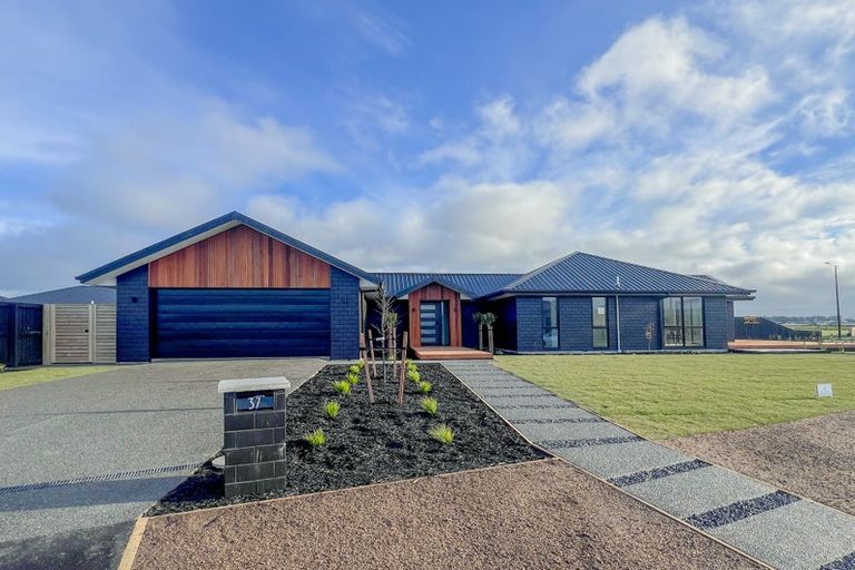 Photo of property in 37 Candlesticks Crescent, Lincoln, 7608