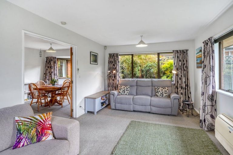 Photo of property in 2/47 Laing Crescent, Heathcote Valley, Christchurch, 8022