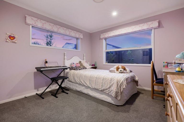 Photo of property in 7 Hoiho Place, Papamoa, 3118