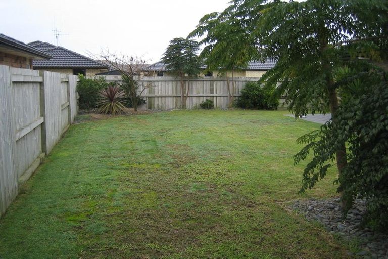 Photo of property in 25 Grabella Place, Papamoa Beach, Papamoa, 3118