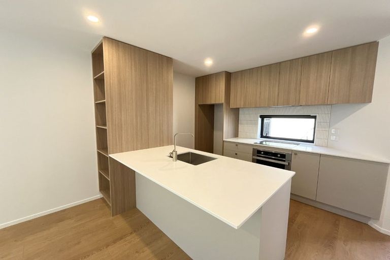 Photo of property in 8/90 Holly Road, St Albans, Christchurch, 8014