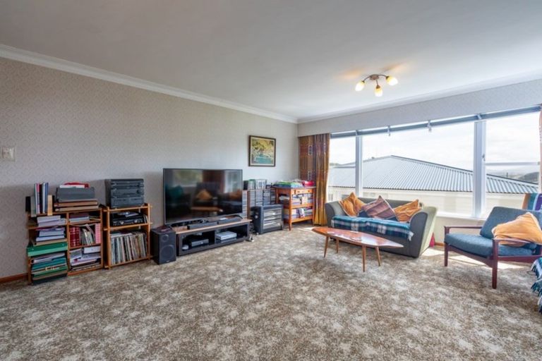 Photo of property in 56 Saint Johns Terrace, Tawa, Wellington, 5028