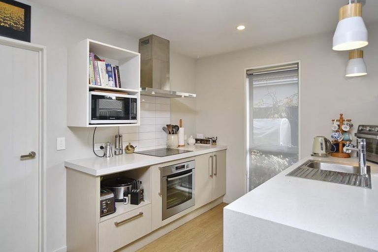 Photo of property in 2/58 Sylvan Street, Hillmorton, Christchurch, 8024