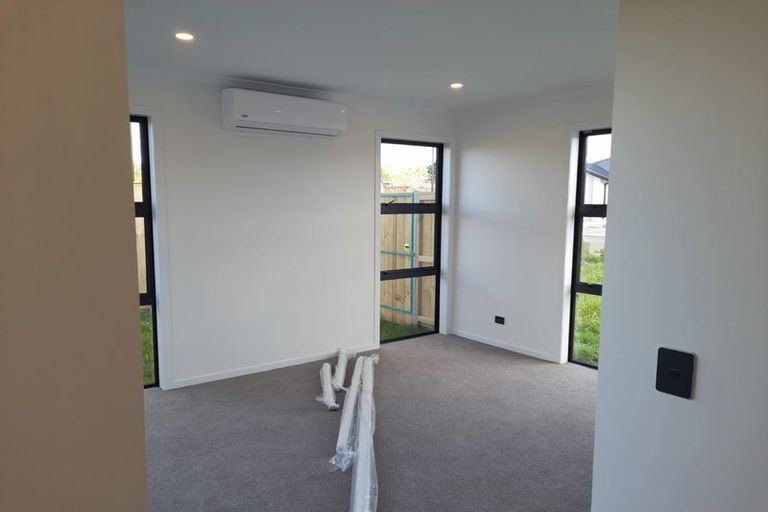 Photo of property in 10 Kenehi Road, Karaka, 2124