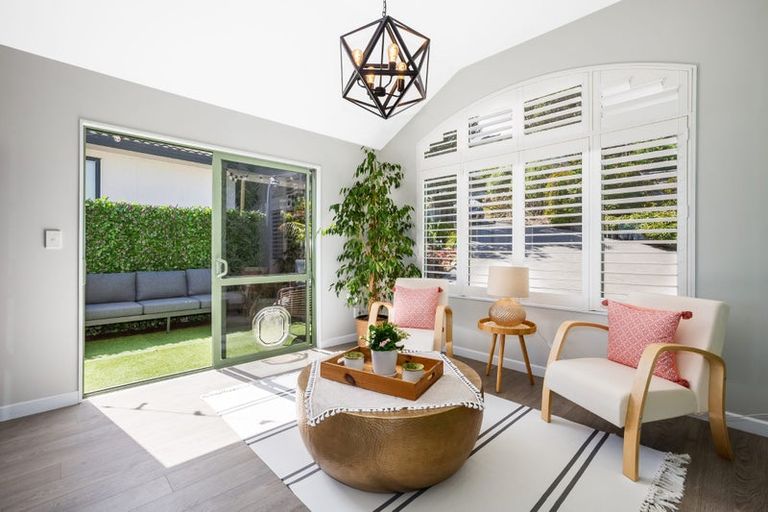 Photo of property in 56 Kakariki Grove, Waikanae, 5036