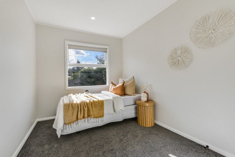 Photo of property in 1 Kingsway Crescent, Forest Lake, Hamilton, 3200