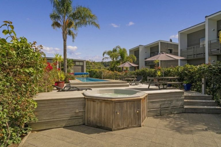 Photo of property in 27/1 Centennial Drive, Whitianga, 3510