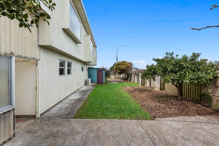 Photo of property in 34 Bucklands Beach Road, Bucklands Beach, Auckland, 2012