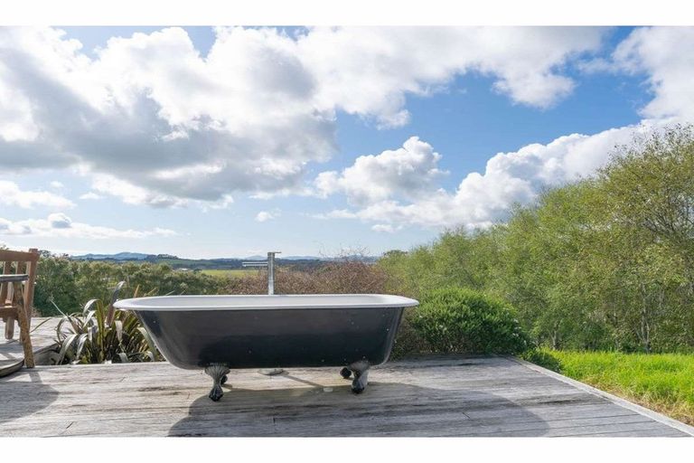 Photo of property in 236a Redcliffs Road, Kerikeri, 0294