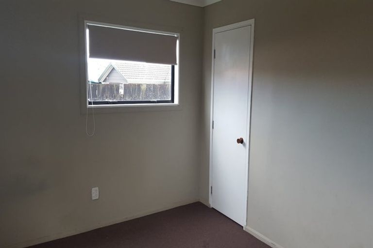 Photo of property in 6 Rhine Place, Weymouth, Auckland, 2103