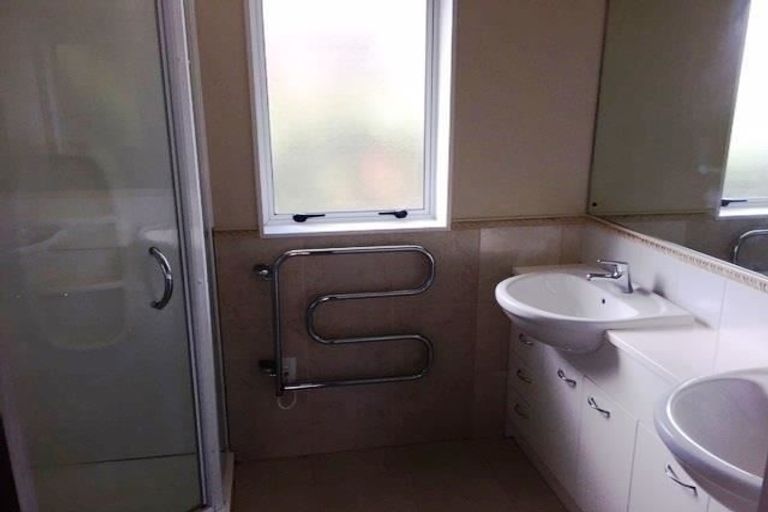 Photo of property in 2 Gairloch Place, Wattle Downs, Auckland, 2103