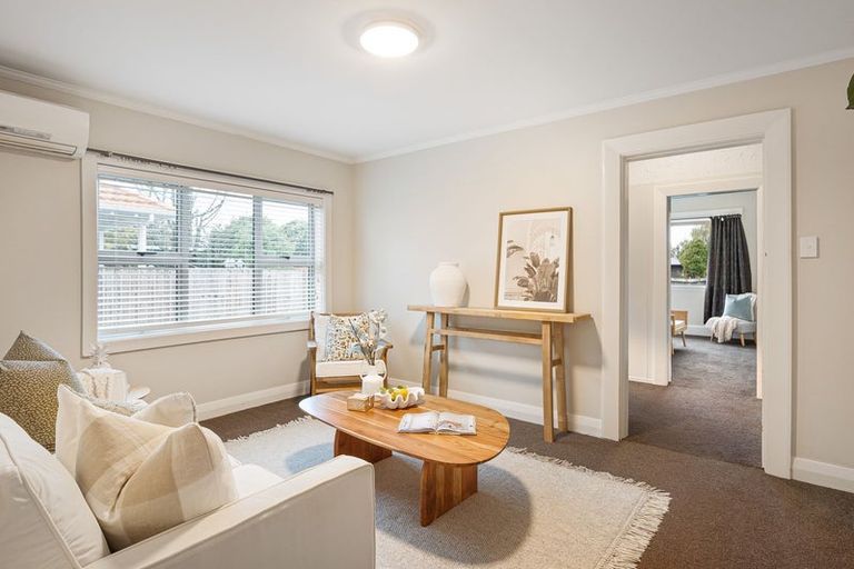 Photo of property in 17 Ensors Road, Opawa, Christchurch, 8023