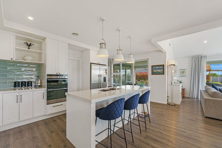 Photo of property in 13 Tuhua Close, Wharewaka, Taupo, 3330