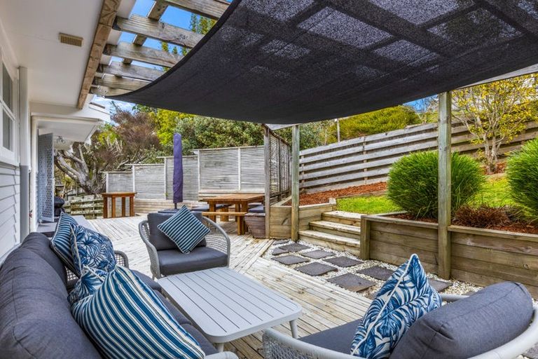 Photo of property in 1/21 Deuxberry Avenue, Northcote, Auckland, 0627