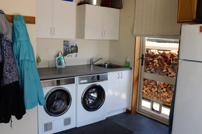 Photo of property in 5 Rochfort Place, Westport, 7825