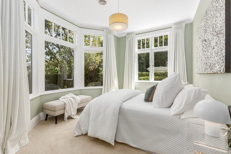 Photo of property in 22 Plunket Street, Kelburn, Wellington, 6012