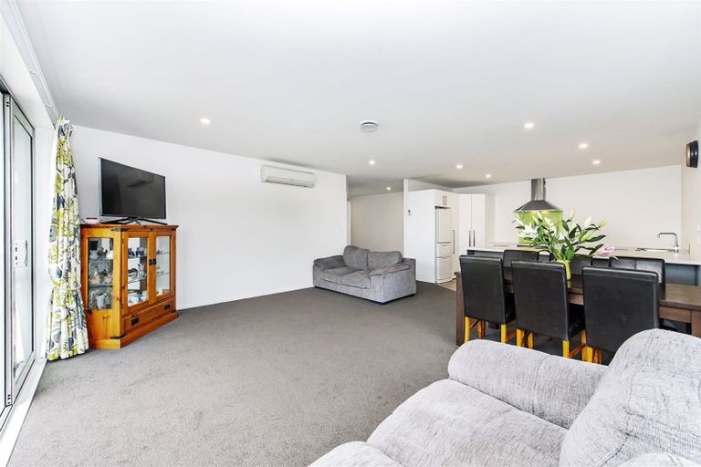 Photo of property in 52a Lewis Crescent, Rolleston, 7614