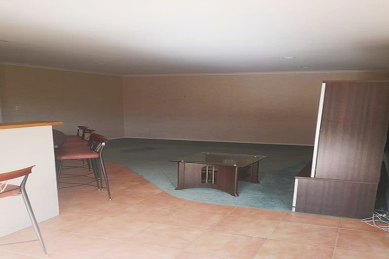 Photo of property in 21 Kilsyth Way, East Tamaki Heights, Auckland, 2016