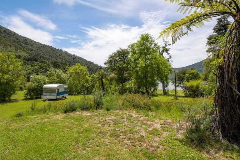 Photo of property in 61 Hope Drive, Okiwi Bay, 7193