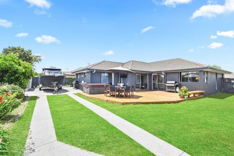 Photo of property in 22 Wentworth Drive, Rototuna North, Hamilton, 3210