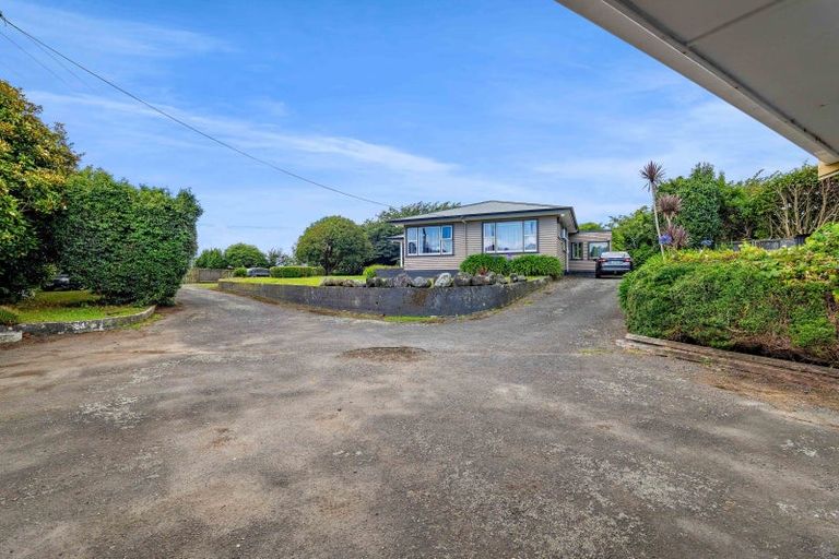 Photo of property in 19 Clifford Road, Eltham, 4322