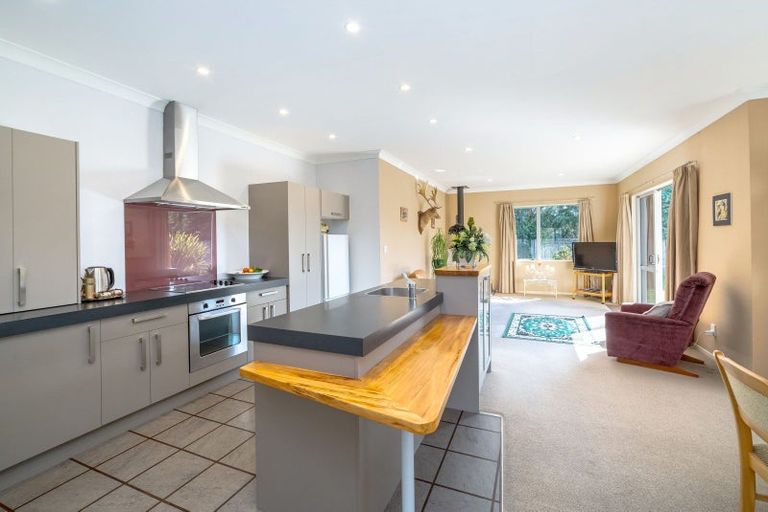 Photo of property in 5 Awhina Drive, Greytown, 5712