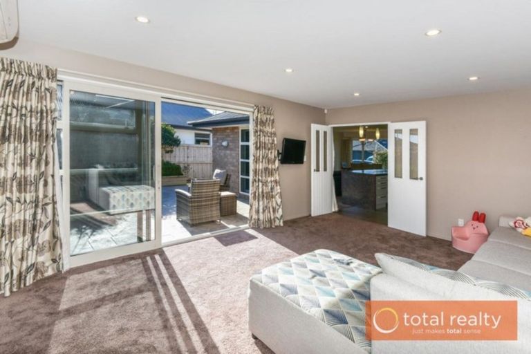 Photo of property in 33 Parklea Avenue, Halswell, Christchurch, 8025