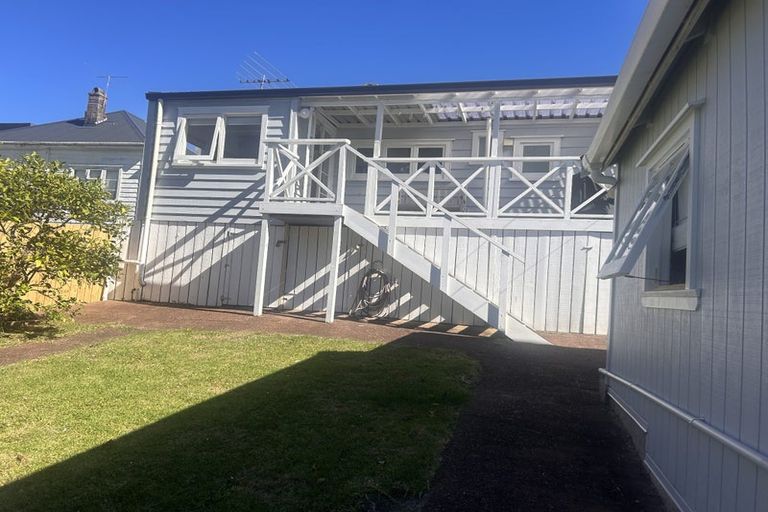 Photo of property in 52 Dean Street, Grey Lynn, Auckland, 1021