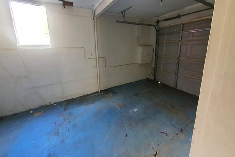 Photo of property in 149 Reeves Road, Pakuranga Heights, Auckland, 2010