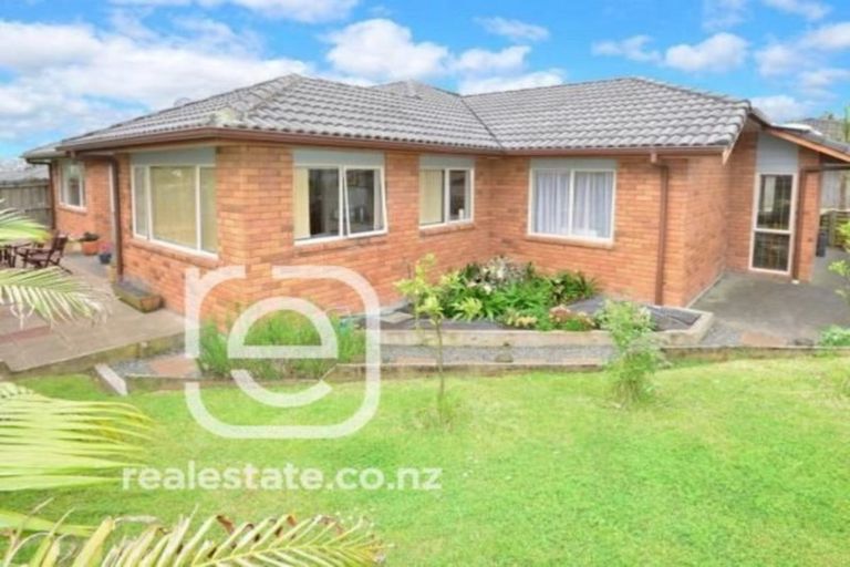 Photo of property in 4 Neaptide Close, Red Beach, 0932