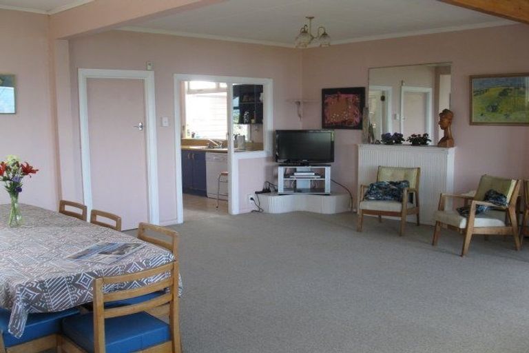 Photo of property in 67 Wharemauku Road, Raumati Beach, Paraparaumu, 5032