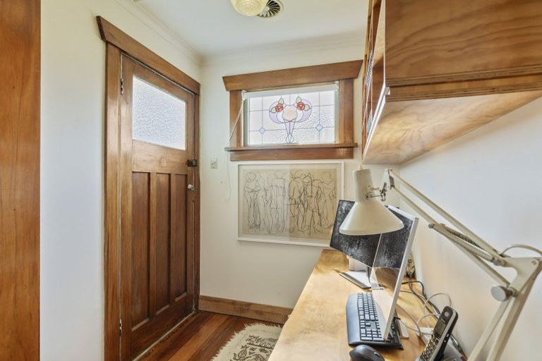 Photo of property in 5 Harris Street, Waitara, 4320