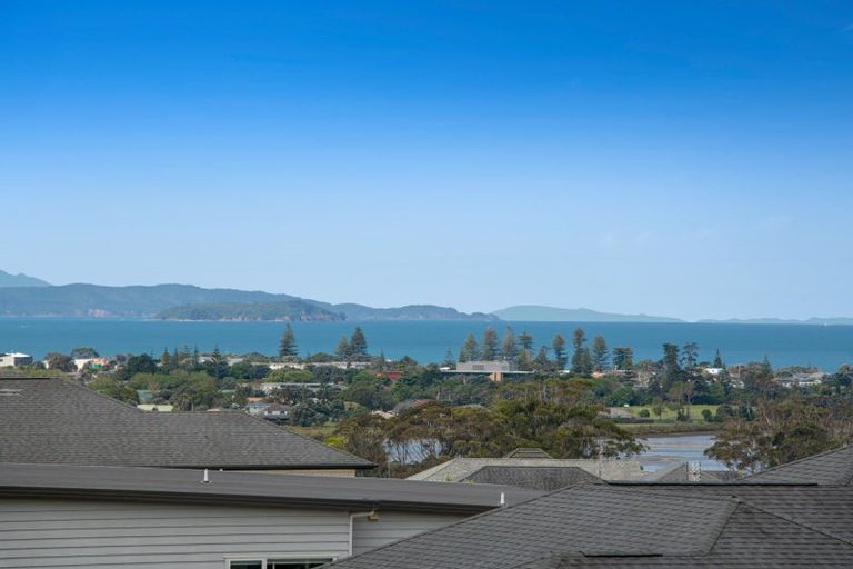 Photo of property in 27 Pioneer Rise, Silverdale, 0932