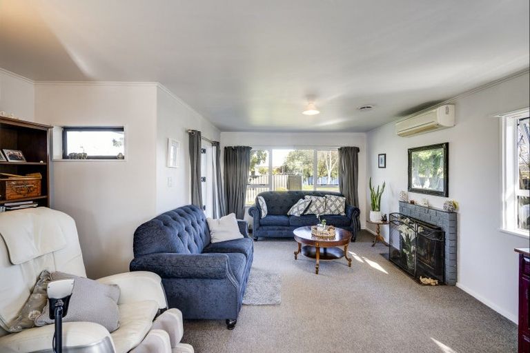 Photo of property in 28 Henley Crescent, Pirimai, Napier, 4112