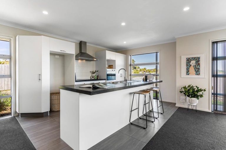 Photo of property in 12 Bernies Way, Ohauiti, Tauranga, 3112