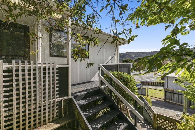 Photo of property in 83 Parkway, Wainuiomata, Lower Hutt, 5014