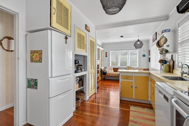 Photo of property in 1 Griffin Road, Maungaturoto, 0520