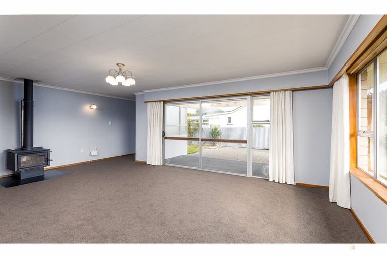 Photo of property in 11 Coronation Street, Waimate, 7924