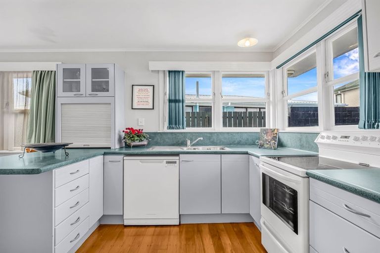Photo of property in 563 Maunganui Road, Mount Maunganui, 3116