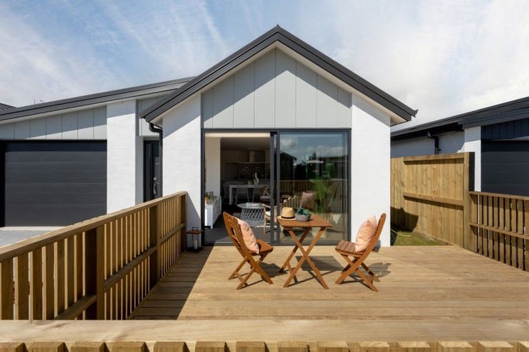 Photo of property in 8 Julie Lane, Papamoa, 3118