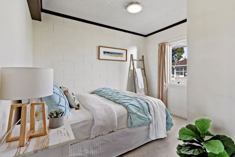 Photo of property in 9/1 Glen Road, Browns Bay, Auckland, 0630